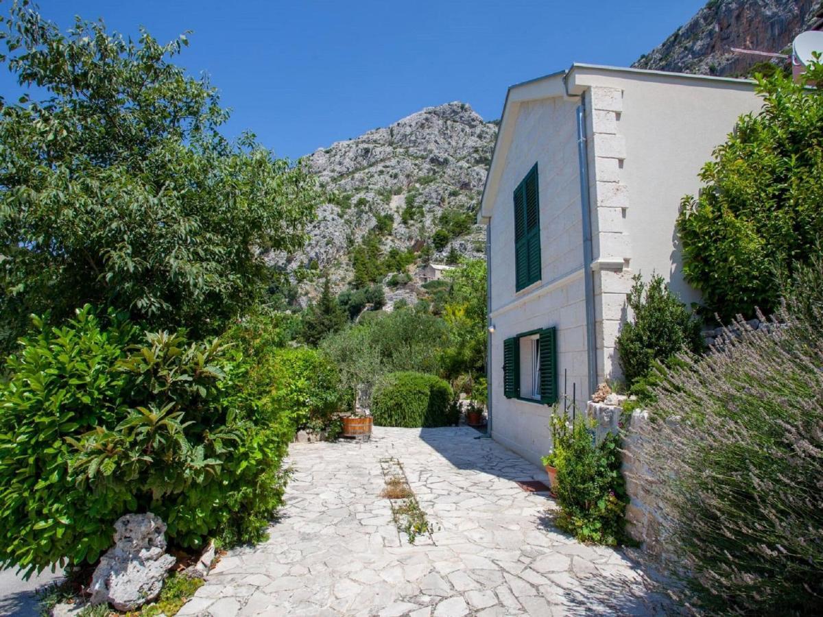 Luxurious Holiday Home In Makarska With Jacuzzi Exteriér fotografie